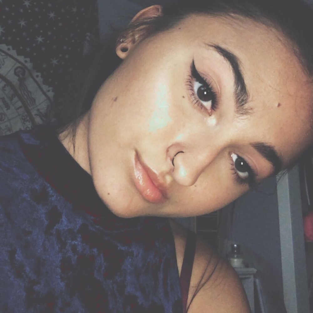 Meet your Posher, Hannah